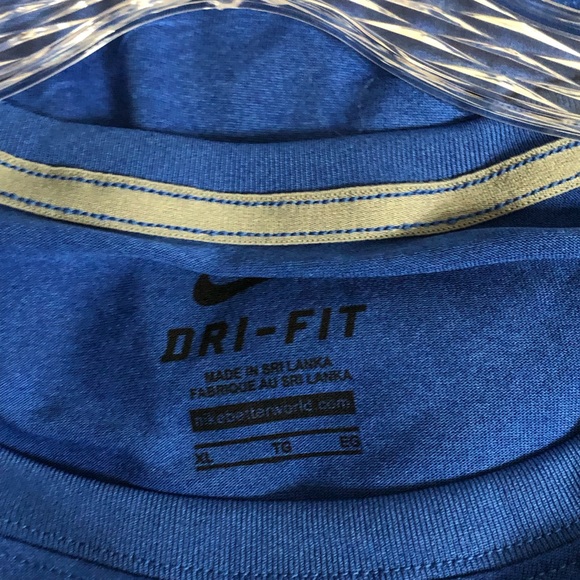 Nike Women’s Royal Blue Dryfit Short Sleeve Shirt - Picture 4 of 5